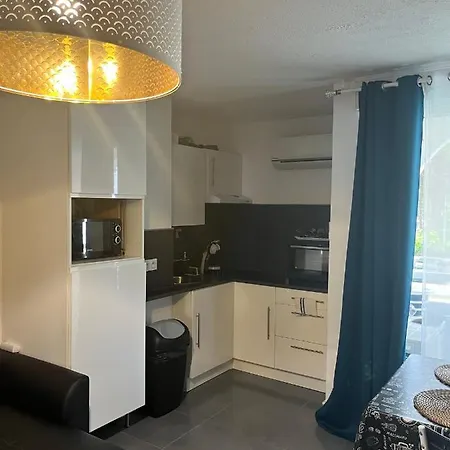 Appartement Cosy Cote Avec Balcon
